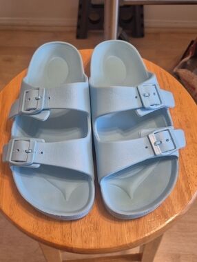 Plastic Pool Slippers 7-8 Woman